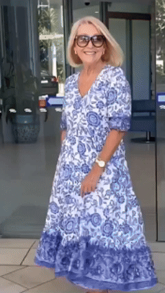 🔥 Nejnovější české šaty s výstřihem