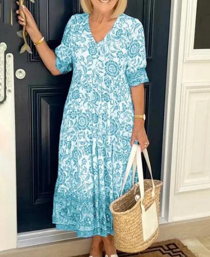 🔥 Nejnovější české šaty s výstřihem